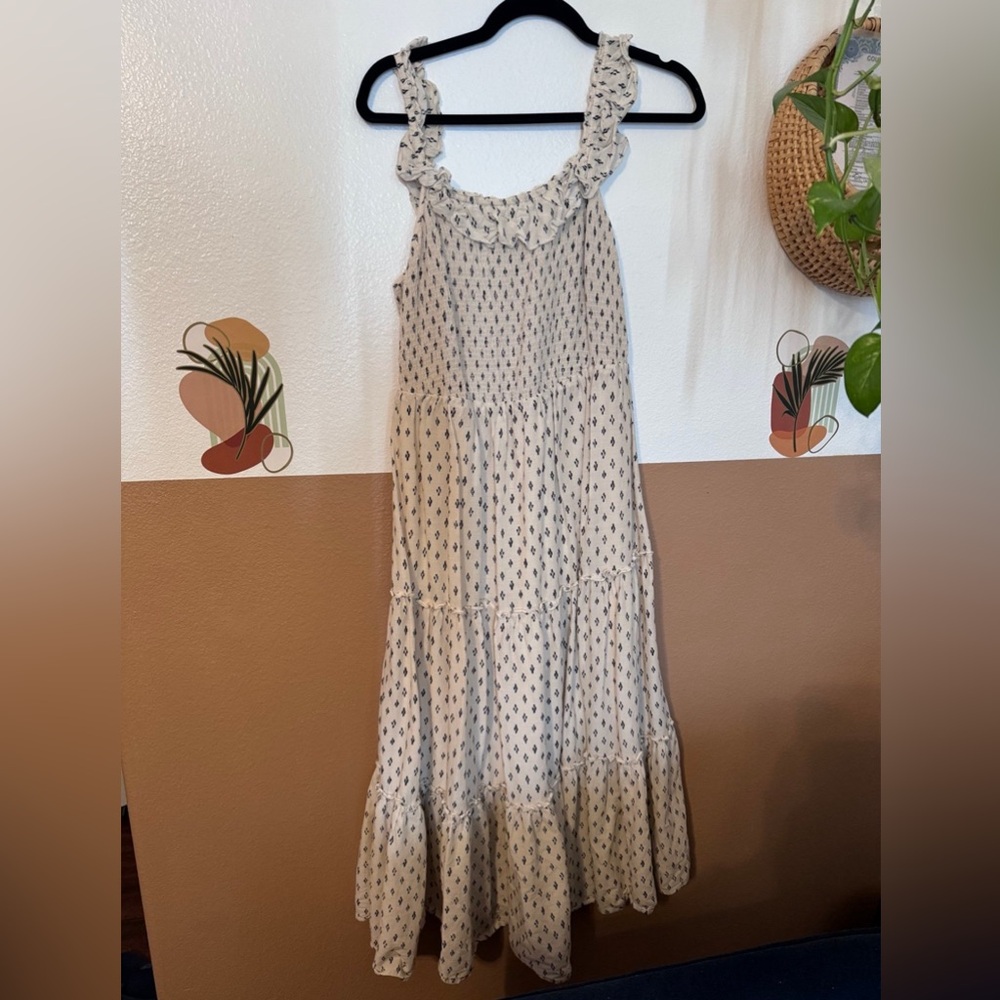 Medium Fit & Flare Smocked Printed Maxi Dress